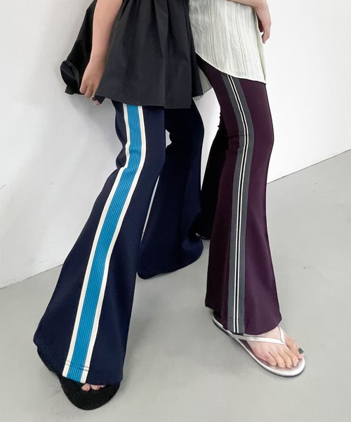 KBF（ケイビーエフ）の「フレアトラックパンツ（その他パンツ・レディース・パープル/ネイビー・ONE）」の10枚目の写真