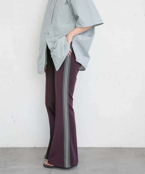 KBF（ケイビーエフ）の「フレアトラックパンツ（その他パンツ・レディース・パープル/ネイビー・ONE）」の12枚目の写真