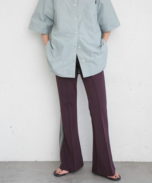 KBF（ケイビーエフ）の「フレアトラックパンツ（その他パンツ・レディース・パープル/ネイビー・ONE）」の13枚目の写真
