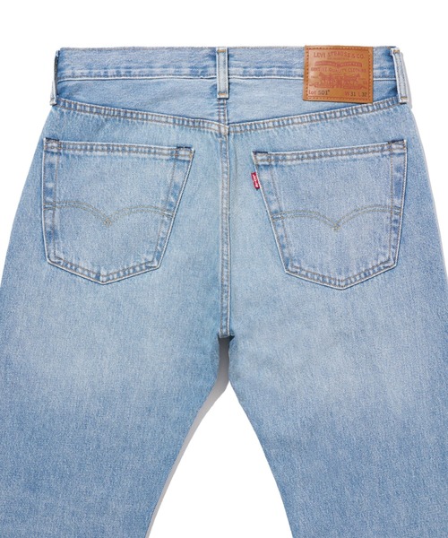 Levi's(リーバイス)の「Levi's/リーバイス 501(R)EVISORIGINALGLASS(デニムパンツ・メンズ・ライトインディゴブルー・W28 L32/W30 L32/W31 L32/W32 L32/W34 L32/W36 L32/W33 L32/W29 L32)」の12枚目の写真