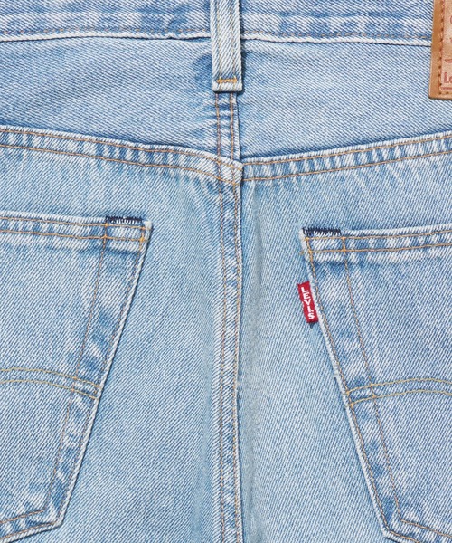 Levi's(リーバイス)の「Levi's/リーバイス 501(R)EVISORIGINALGLASS(デニムパンツ・メンズ・ライトインディゴブルー・W28 L32/W30 L32/W31 L32/W32 L32/W34 L32/W36 L32/W33 L32/W29 L32)」の13枚目の写真