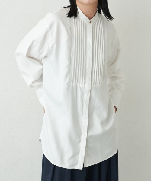 Aunt Marie's(アントマリーズ)の「バンドカラーピンタックシャツ(シャツ/ブラウス・レディース・ホワイト/ブルー/チャコールグレー・FREE)」の4枚目の写真