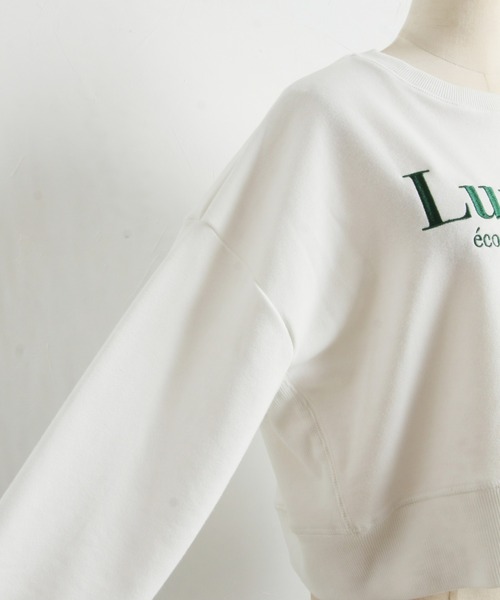 &. NOSTALGIA(アンドドットノスタルジア)の「ロゴ刺繍裏毛スウェット(スウェット・レディース・オフホワイト/ネイビー・FREE)」の15枚目の写真