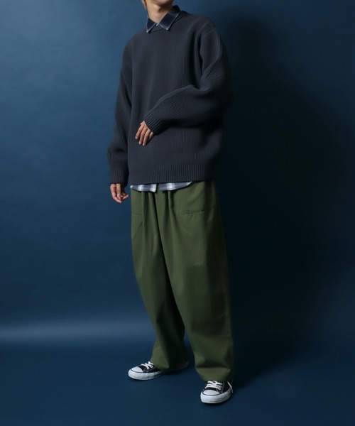 ANPAS（アンパス）の「Knit Pullover/別注 オーバーサイズ クルーネック ニット 吸水速乾 UVカット マシンウォッシャブル 帯電防止 抗ピリング（ニット/セーター・メンズ・ブラック/オフホワイト/グレイッシュベージュ/ブルー/チャコール・M/LL/L）」の11枚目の写真