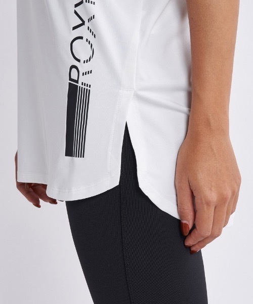 ROXY（ロキシー）の「SWEET SOUL/ロキシーUVカット付きドライサイドロゴスポーティロング丈ノースリーブ（タンクトップ・レディース・ピンク/ホワイト/グリーン・SMALL/LARGE/MEDIUM）」の8枚目の写真