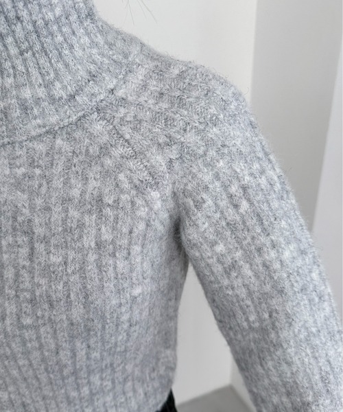 EPIMI E'PIMMY（エピミエピミー）の「【ハンドウォッシャブル】ウール混ショート丈ハーフジッププルオーバー（ニット/セーター・レディース・杢グレー/オフホワイト/ブラック・MEDIUM）」の10枚目の写真