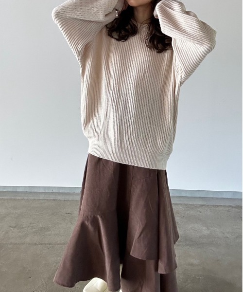 t a r o s u(タロス)の「crew neck oversize knit/クルーネックオーバーサイズニット(ニット/セーター・レディース・ネイビー/ベージュ・FREE)」の2枚目の写真