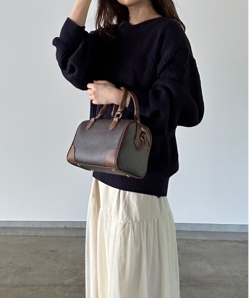 t a r o s u(タロス)の「crew neck oversize knit/クルーネックオーバーサイズニット(ニット/セーター・レディース・ネイビー/ベージュ・FREE)」の4枚目の写真