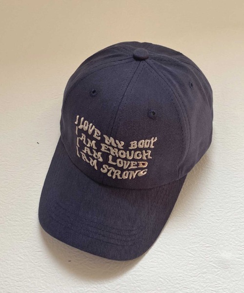 Vipoa（ヴィポア）の「レタリングキャップ（キャップ・レディース・レッド/グレー/アイボリー/グリーン/ブラック/ピンク/オレンジ/ネイビー・FREE）」の6枚目の写真