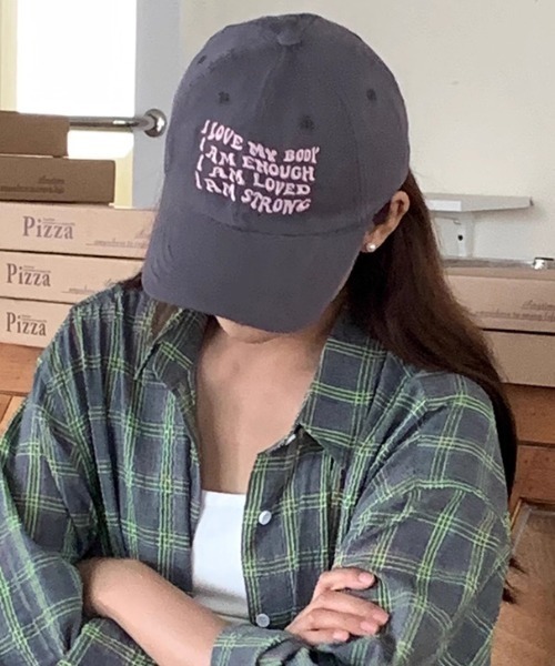 Vipoa（ヴィポア）の「レタリングキャップ（キャップ・レディース・レッド/グレー/アイボリー/グリーン/ブラック/ピンク/オレンジ/ネイビー・FREE）」の19枚目の写真