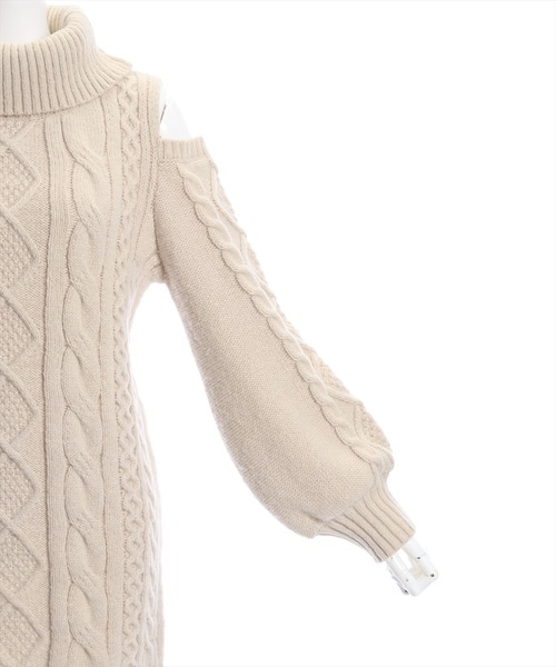 clear（クリア）の「肩開きケーブルニットミニワンピース（ワンピース・レディース・杢グレー/ベージュ/アイボリー・F）」の17枚目の写真