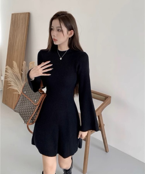 再入荷 ニット タイト ドレス ワンピース 結婚式 ドット セール】A'GEM/9 × .kom『.kom/ドットケーオーエム』リブ編み