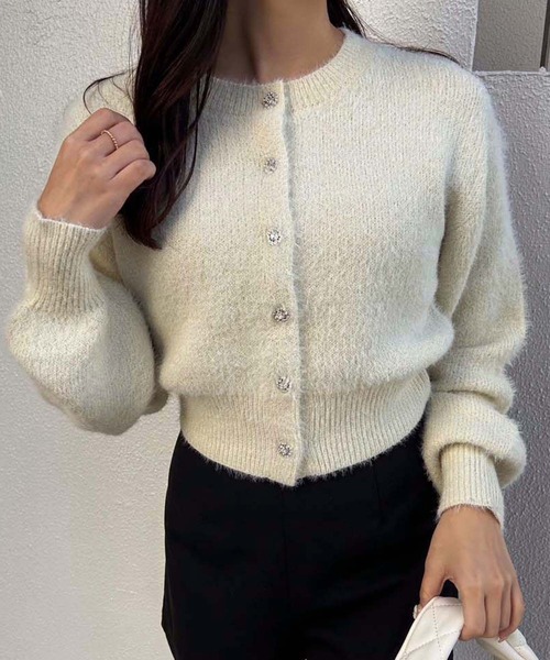 one after another NICE CLAUP（ワンアフターアナザーナイスクラップ）の「きらきらボタンラメニットカーディガン（カーディガン/ボレロ・レディース・ライトイエロー/チャコール/アイボリー/ライトグレー・FREE）」の15枚目の写真