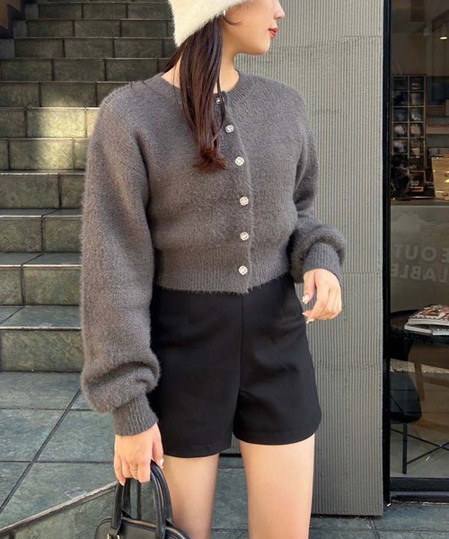 one after another NICE CLAUP（ワンアフターアナザーナイスクラップ）の「きらきらボタンラメニットカーディガン（カーディガン/ボレロ・レディース・ライトイエロー/チャコール/アイボリー/ライトグレー・FREE）」の18枚目の写真