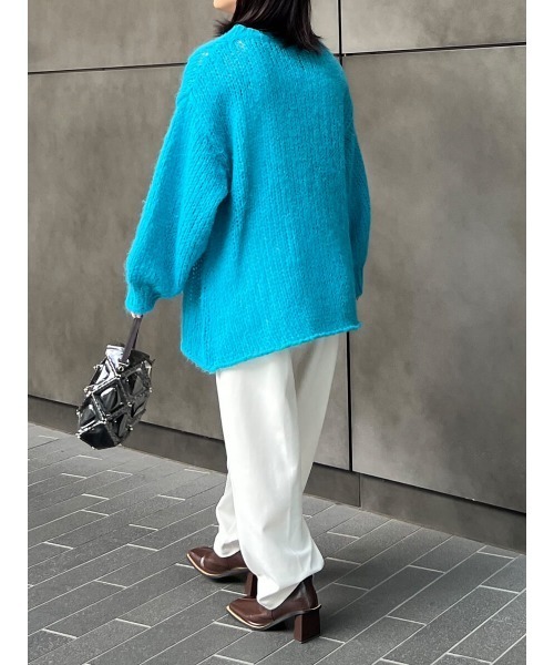 Ayla(アイラ)の「モヘアライクニット(ニット/セーター・レディース・コバルトブルー・FREE)」の4枚目の写真