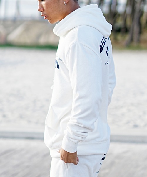 BILLABONG（ビラボン）の「BILLABONG/ビラボン パイル地　プルオーバーフーディ パーカー バックロゴ/セットアップ対応 BE011-012（パーカー・メンズ・オフホワイト/グレー・L/M）」の6枚目の写真