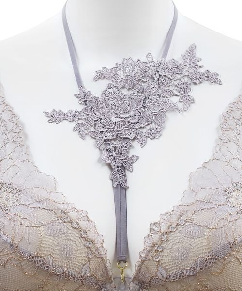 ANNEBRA(アンブラ)の「Romance チョーカー付きモールドカップブラジャー(ブラジャー・レディース・ライトグリーン/ライトパープル・B70/C70/F75/D75/E80/D80/G70/D70/F70/C75/E70/G75/B75/E75/C80)」の9枚目の写真