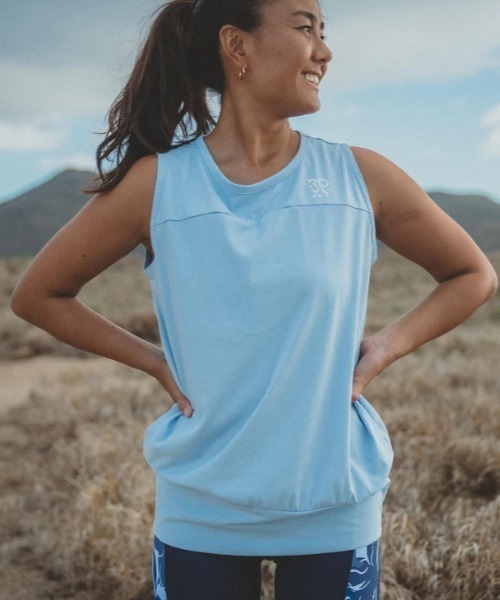 ROXY(ロキシー)の「SPIRITED SLEEVELESS/ロキシー速乾UVカット付きワンポイントロゴスリーブレスカットソー(タンクトップ・レディース・ミント/ホワイト/ブラック・LARGE/MEDIUM/SMALL)」の1枚目の写真
