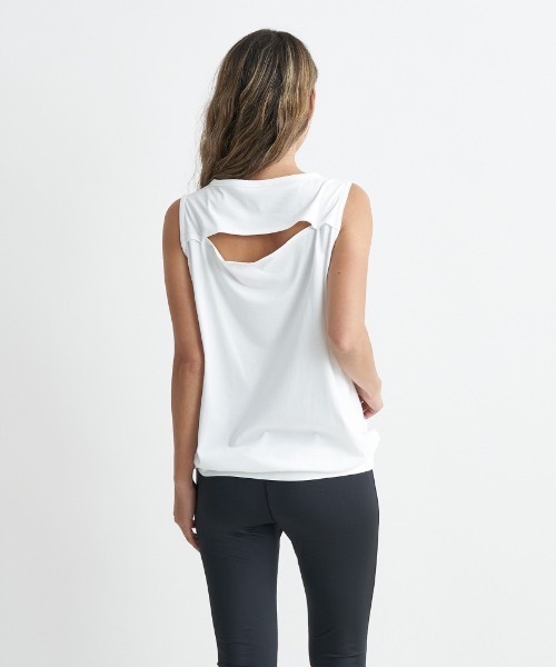 ROXY(ロキシー)の「SPIRITED SLEEVELESS/ロキシー速乾UVカット付きワンポイントロゴスリーブレスカットソー(タンクトップ・レディース・ミント/ホワイト/ブラック・LARGE/MEDIUM/SMALL)」の7枚目の写真