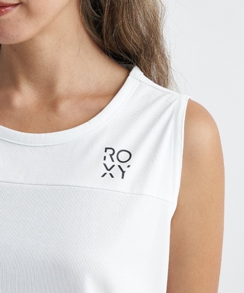 ROXY(ロキシー)の「SPIRITED SLEEVELESS/ロキシー速乾UVカット付きワンポイントロゴスリーブレスカットソー(タンクトップ・レディース・ミント/ホワイト/ブラック・LARGE/MEDIUM/SMALL)」の12枚目の写真