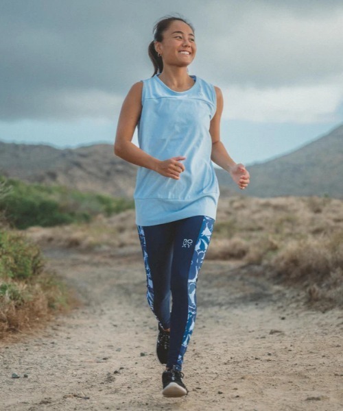 ROXY(ロキシー)の「SPIRITED SLEEVELESS/ロキシー速乾UVカット付きワンポイントロゴスリーブレスカットソー(タンクトップ・レディース・ミント/ホワイト/ブラック・LARGE/MEDIUM/SMALL)」の16枚目の写真
