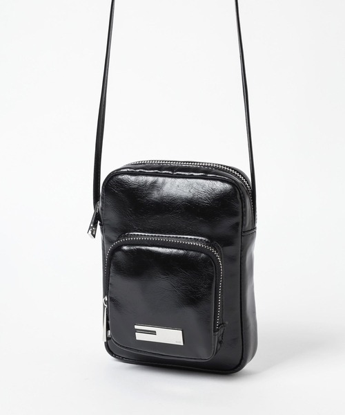 HARE(ハレ)の「メタリックフェイクレザーミニバッグ(HARE)(ショルダーバッグ・レディース・ブラック/シルバー・FREE)」の19枚目の写真