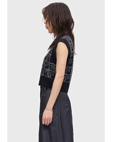 FRED PERRY（フレッドペリー）の「Spell-Out Knitted Tank（ベスト 