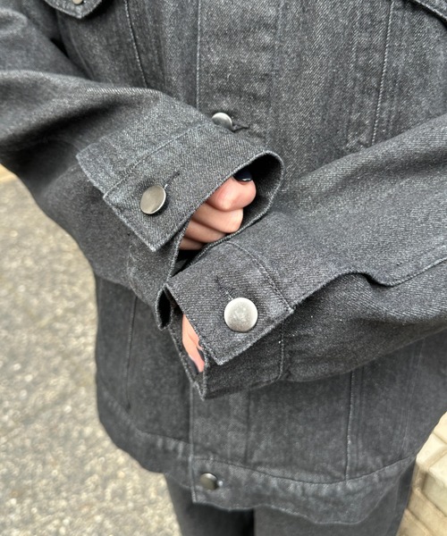 flaner（フラネ）の「Loose denim jacket / ルーズデニムジャケット（デニムジャケット・レディース・ブラック・LARGE/MEDIUM）」の9枚目の写真