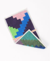 LBC（エルビーシー）の「Otta オッタ ジグザグ 2つ折りタオルハンカチ（ハンカチ/ハンドタオル）」