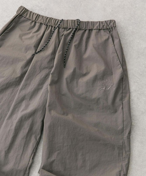 URBAN RESEARCH DOORS（アーバンリサーチドアーズ）の「『セットアップ対応』URDリップストップナイロンパンツ（その他パンツ・メンズ・チャコールグレー/ブラック/グレー系その他・MEDIUM/LARGE）」の17枚目の写真