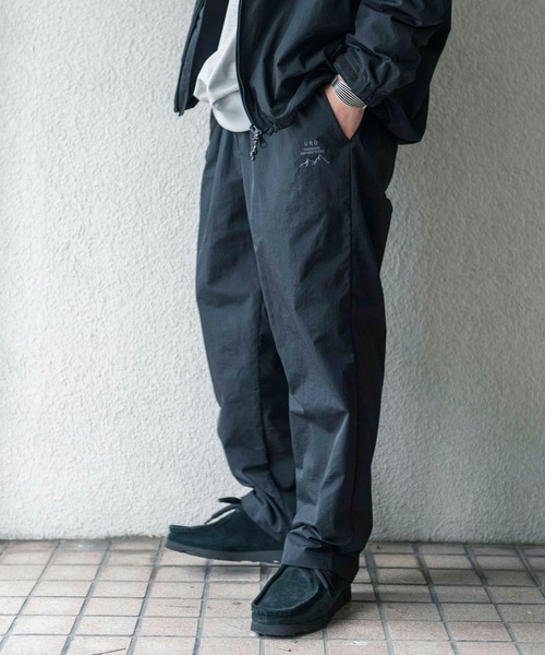URBAN RESEARCH DOORS（アーバンリサーチドアーズ）の「『セットアップ対応』URDリップストップナイロンパンツ（その他パンツ・メンズ・チャコールグレー/ブラック/グレー系その他・MEDIUM/LARGE）」の19枚目の写真