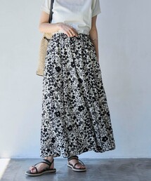 バイカラーボタニカルプリントフレアスカート