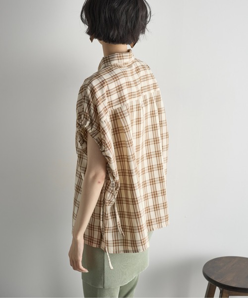THE YOn(ザヨン)の「ドロストカフフレンチスリーブチェックシャツ(シャツ/ブラウス・レディース・グレー/アイボリー/ベージュ/カーキブラウン・FREE)」の19枚目の写真