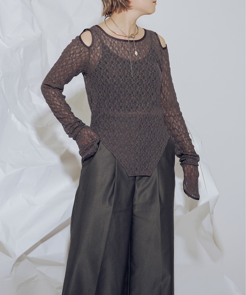 Ezick（エジック）の「Shoulder slit パイピングレーストップス（Tシャツ/カットソー・レディース・ホワイト/ブラック/レッド/グレー系その他・FREE）」の6枚目の写真