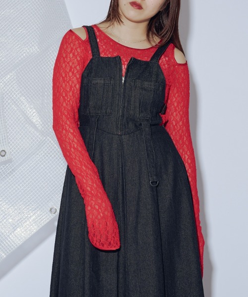 Ezick（エジック）の「Shoulder slit パイピングレーストップス（T