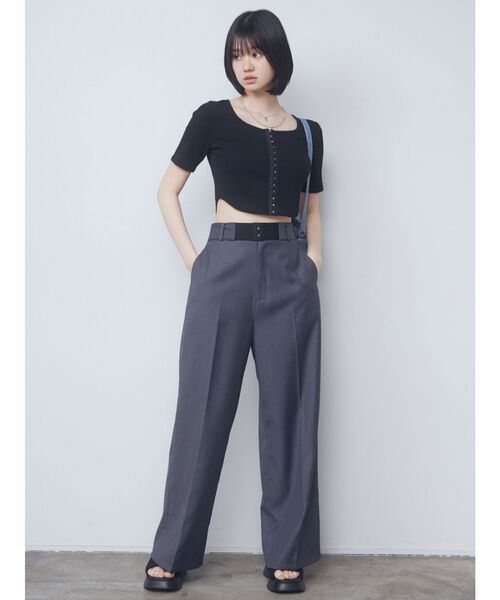 EMODA(エモダ)の「ハイウエストベルトパンツ(その他パンツ・レディース・グレー/ベージュ・SMALL/MEDIUM)」の8枚目の写真