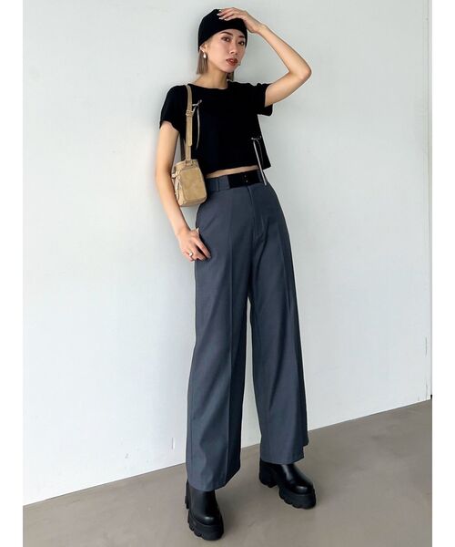EMODA(エモダ)の「ハイウエストベルトパンツ(その他パンツ・レディース・グレー/ベージュ・SMALL/MEDIUM)」の13枚目の写真