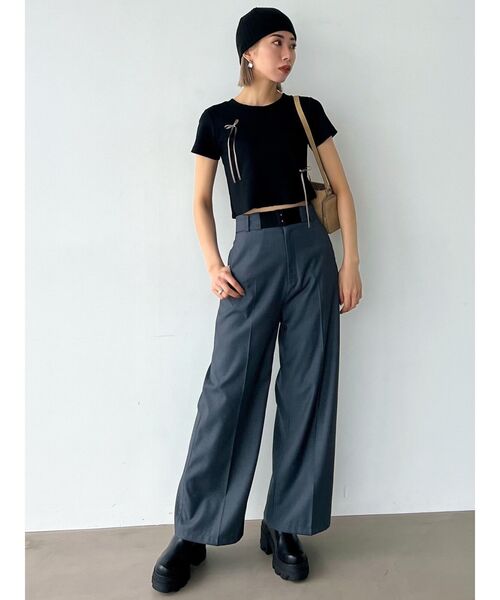 EMODA(エモダ)の「ハイウエストベルトパンツ(その他パンツ・レディース・グレー/ベージュ・SMALL/MEDIUM)」の14枚目の写真
