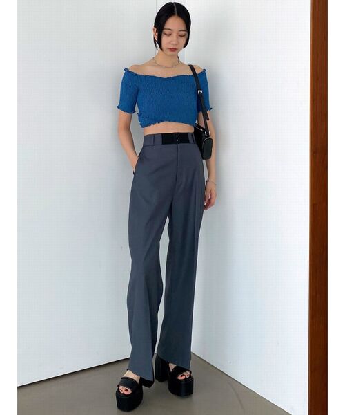 EMODA(エモダ)の「ハイウエストベルトパンツ(その他パンツ・レディース・グレー/ベージュ・SMALL/MEDIUM)」の17枚目の写真