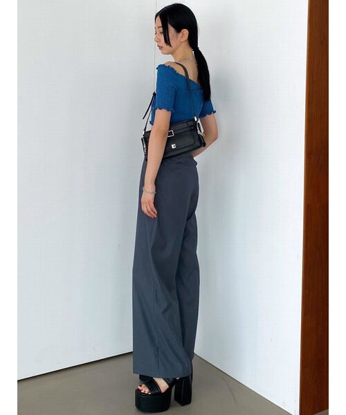 EMODA(エモダ)の「ハイウエストベルトパンツ(その他パンツ・レディース・グレー/ベージュ・SMALL/MEDIUM)」の18枚目の写真