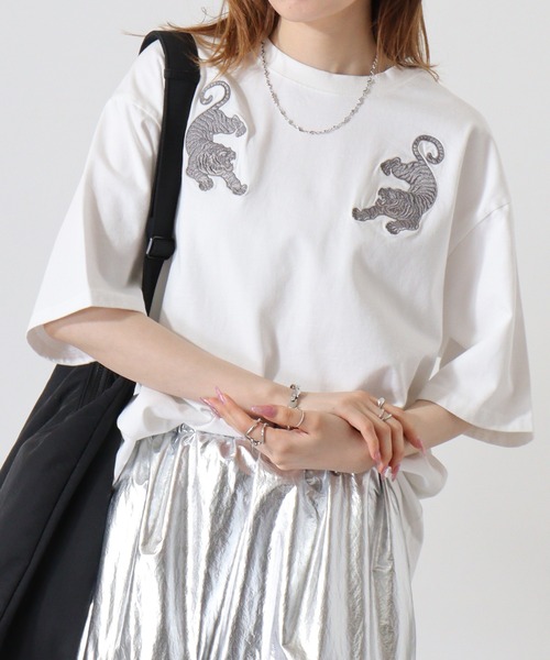 ATELANE(アテレーン)の「ピグメント加工ビックTシャツ(Tシャツ/カットソー・メンズ・ホワイト/ブラック系/ネイビー/ホワイト系/ネイビー系/ブラック・L/M)」の7枚目の写真