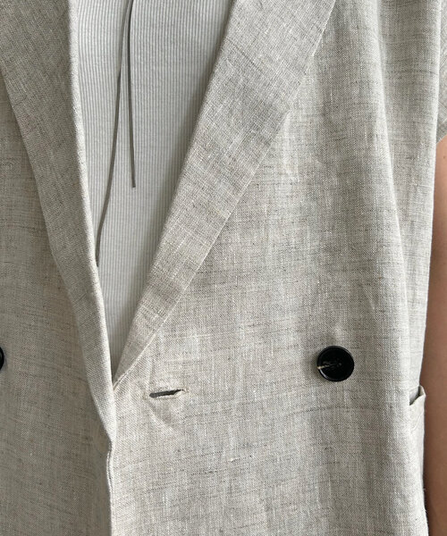 SHENERY（シーナリー）の「フレンチスリーブリネンジャケットベスト（ベスト・レディース・ブラック/ベージュ・FREE）」の12枚目の写真