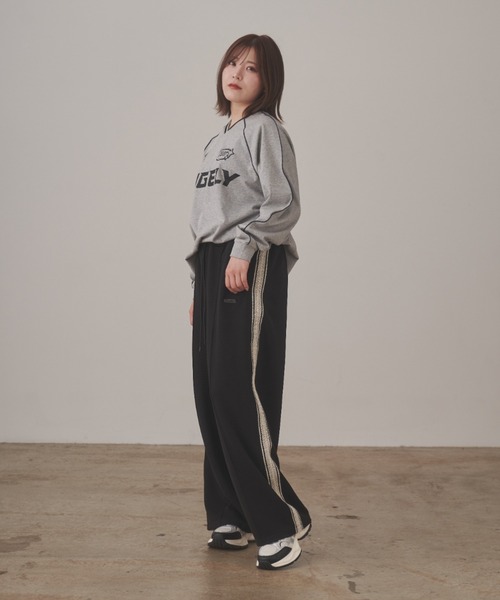 HUGELY - ラインイージーパンツ（ユニセックス着用）（その他パンツ）｜HUGELY（ヒュージリー）