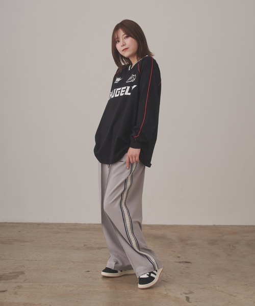 HUGELY - ラインイージーパンツ（ユニセックス着用）（その他パンツ）｜HUGELY（ヒュージリー）