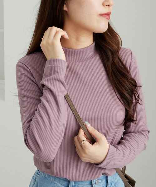 Viola e Viola(ヴィオラエヴィオラ)の「≪温リブ≫裏起毛プルオーバー(プチハイネック)(Tシャツ/カットソー・レディース・ブラック/グレー/グレイッシュブルー/スモークピンク/アイボリー/ボルドー・L/LL/3L/4L/5L/M)」の19枚目の写真