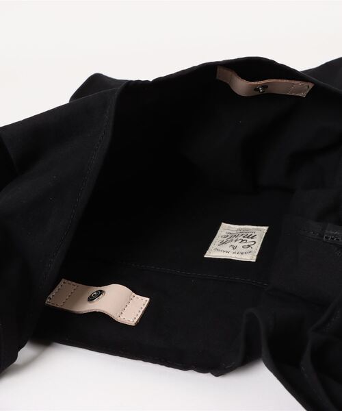 EARTH MADE(アースメイド)の「WASHED COTTON タッセル TOTE(トートバッグ・レディース・グレー/キナリ/ライトグリーン/ブラウン/ブラック・FREE)」の7枚目の写真