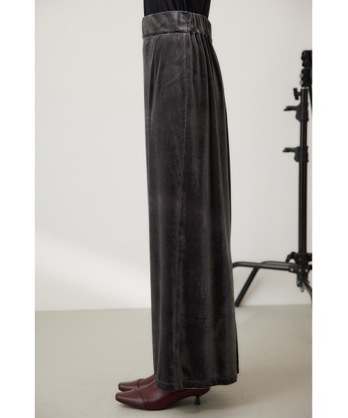 crie conforto(クリーコンフォルト)の「ベロアストレートロングスカート(スカート・レディース・モカ/ダークグレー/ブラウン・SMALL/MEDIUM)」の9枚目の写真