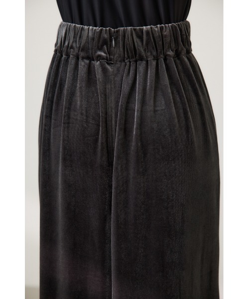 crie conforto(クリーコンフォルト)の「ベロアストレートロングスカート(スカート・レディース・モカ/ダークグレー/ブラウン・SMALL/MEDIUM)」の12枚目の写真