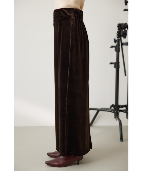 crie conforto(クリーコンフォルト)の「ベロアストレートロングスカート(スカート・レディース・モカ/ダークグレー/ブラウン・SMALL/MEDIUM)」の19枚目の写真