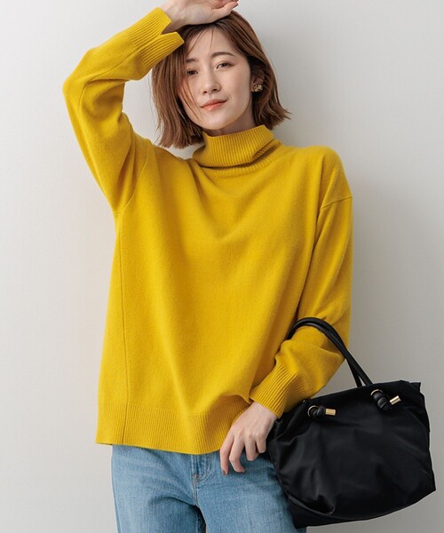 23区 S(ニジュウサンクチイサイサイズ)の「ピュアカシミヤ タートルネック ニット(ニット/セーター・レディース・ブラック系/ベージュ系/オレンジ系/こしょう色系/グレー系/ベージュ系1/ターコイズブルー系/グレー系1・32)」の8枚目の写真